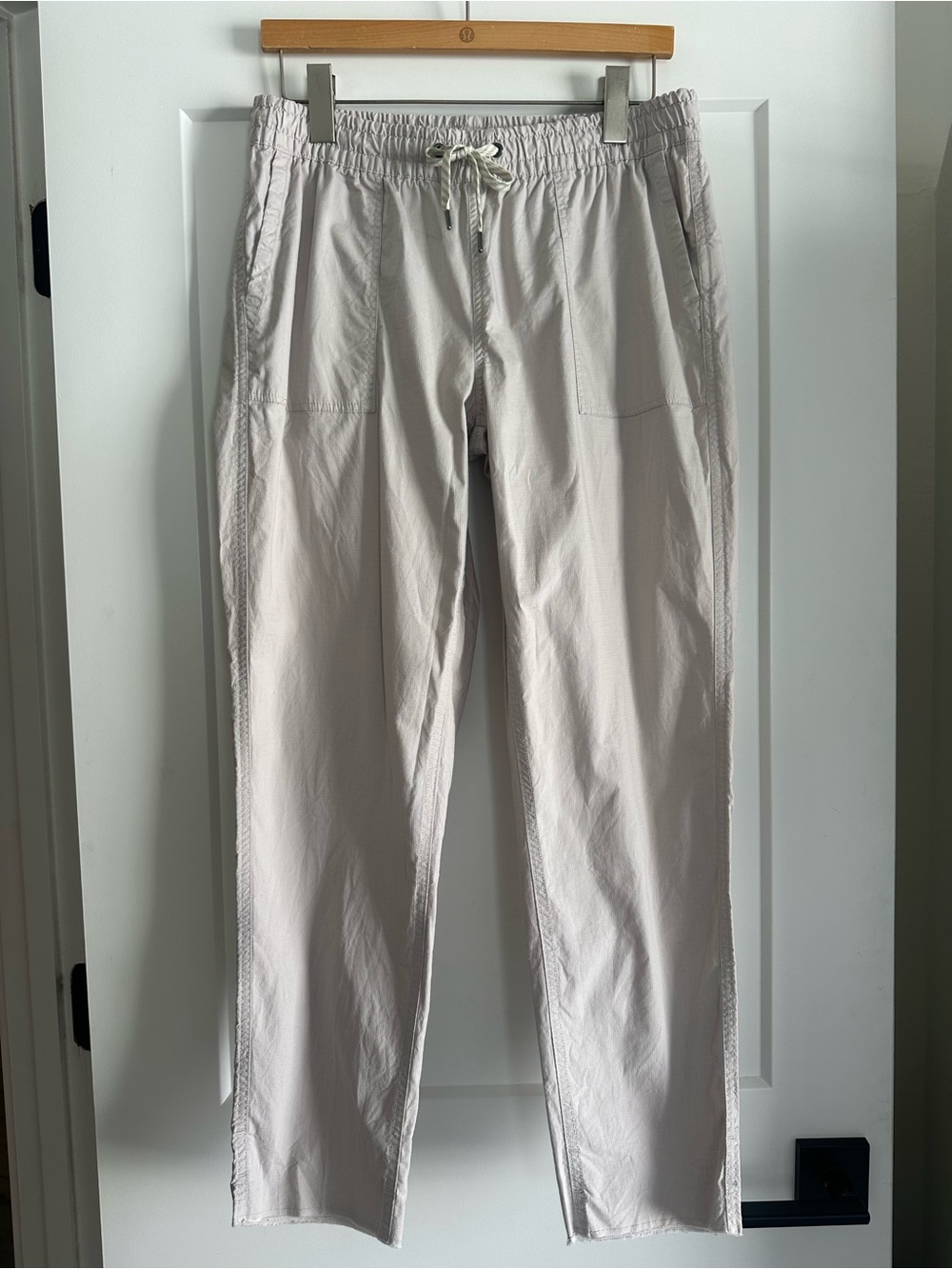 Vuori Women's Vintage Ripstop Pant Size M NWOT